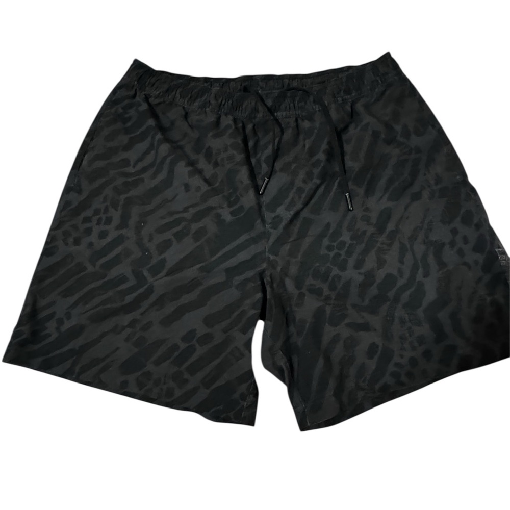 Chubbies Black Patterned Athletic Shorts - image 1